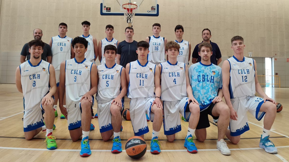 FCBQ's tweet photo. 🏆 @cbhospitalet i @UESC_SantCugat finalistes del Campionat de Catalunya Júnior Masculí de 1r any de #LHospitalet en guanyar a les semifinals a @cbsantfeliuenc (65-51) i @BasquetGirona (63-70), respectivament. Enhorabona!

📊 https://t.co/tAyDIRVGPF https://t.co/crwUw0r0uq