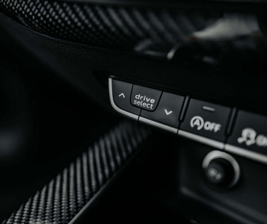 audisouthafrica's tweet photo. Drive Select modes customize aspects such as throttle response, suspension dampening, and steering feel with the turn of a knob or via the MMI touch-screen menu.
Learn more about the tech in your Audi https://t.co/iUbNZyvdnh
#AudiTechnology #FutureIsAnAttitude https://t.co/w5XW3KJLKg