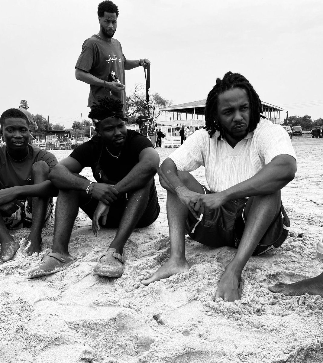 Papillonklothyn's tweet photo. 🇬🇭 I can now confirm for y’all. Oklama #KendrickLamar #MrMoraleAndTheBigSteppers https://t.co/TAdNSdKKJA