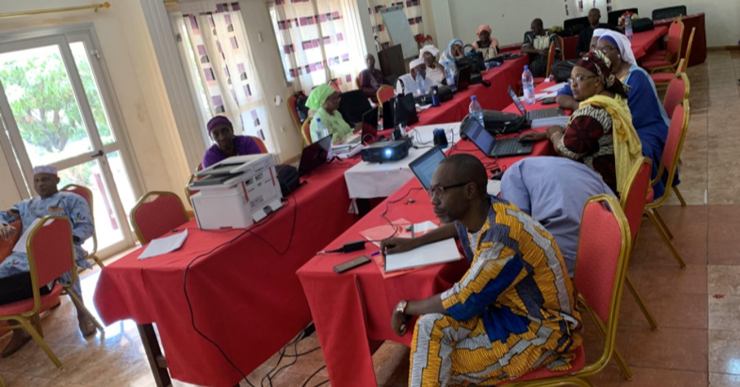 measuremalaria's tweet photo. Read about how countries and their partners are improving #malariadata quality in a sustainable way using the Malaria Routine Data Quality Assessment (MRDQA) tool: https://t.co/yGACLBx6Im https://t.co/BgZQ5opjPA