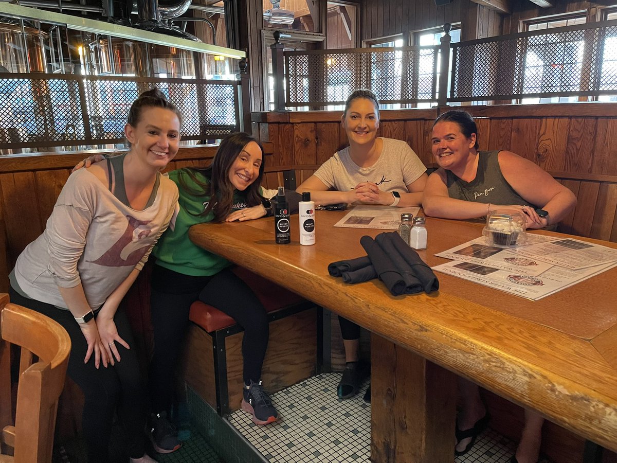 amysn123's tweet photo. Loved trying David and Mary SkinCare with my friends. #tryazon #beauty #thedavidandmaryexperience https://t.co/5n6egpJ1Rr