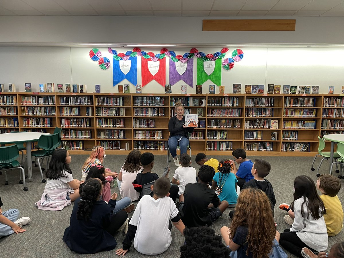 Callison Elementary Library tweet media