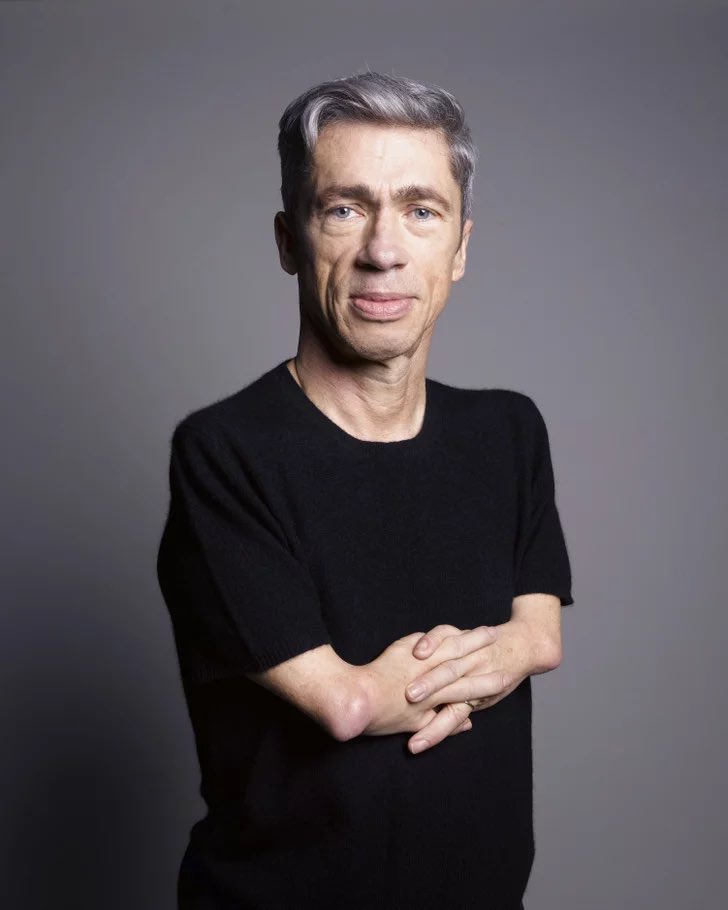 Meet your host for the day, the one and only <a href="/mat_fraser/">Mat Fraser.</a> 

#WSH60
