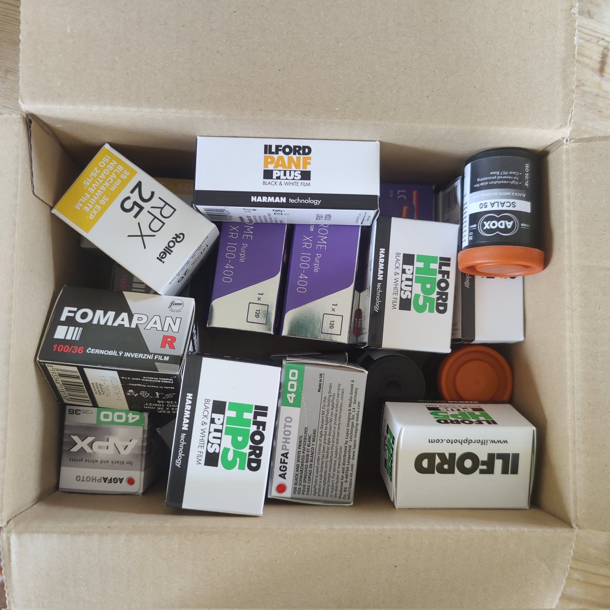 Jreel87's tweet photo. Always coming through with the goods @AnalogueWLand  thanks guys

 got the last of my @lomography purple too 🥲 #lomopurple #RIP #sayitisntso https://t.co/3megr2UT1N
