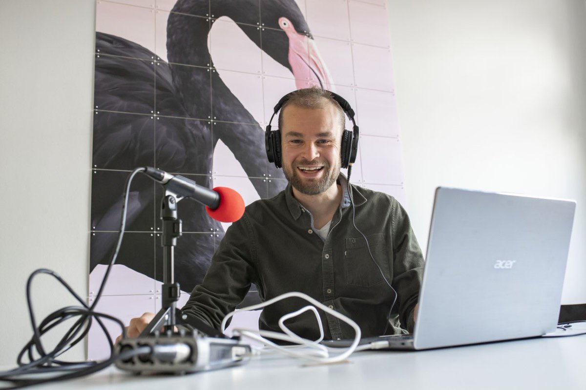 Waarom #podcast <a href="/keukentafelpodc/">Het Keukentafelgesprek 🎙️</a> ?

In een interview van <a href="/WJVelderman/">Willem-Jan Velderman</a> legt @ToMorssink uit

‘Wat deelt een bestuurder na een week hard werken met zijn/haar partner. We proberen in onze podcast dichtbij de mens te komen’

Lees het hele interview met Tom op

hetkeukentafelgesprek.nl