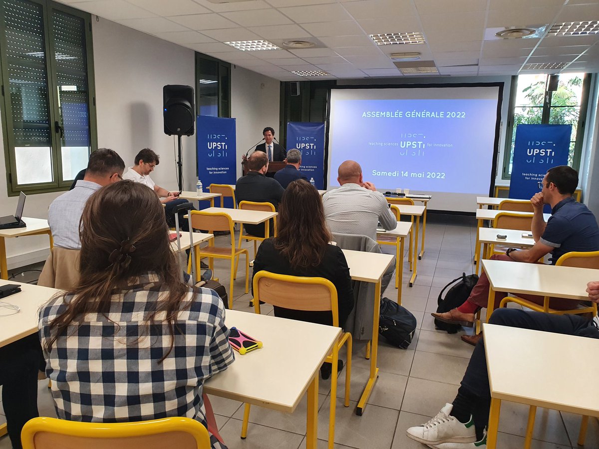 upstifr's tweet photo. #ICSTEng2022 cela se termine par l'assemblée générale de notre association ! https://t.co/6dbanHJUZV
