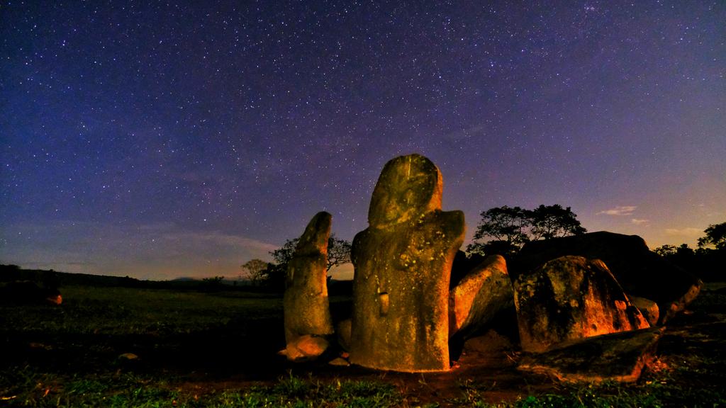 anggascrofa's tweet photo. Situs megalith Pokekea
Kab. Poso
"Sebuah sajian harmoni alam dan budaya di cagar biosfer Lore Lindu"
#megalith #PrehistoricPlanet #megalithic https://t.co/DkisLXgOvi