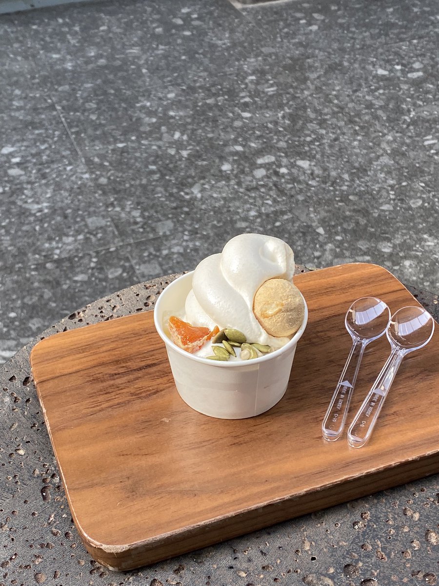 Gift W. 🥟 tweet media