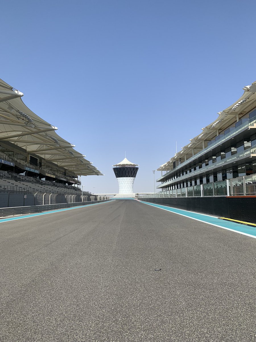 InvestorMidlife's tweet photo. Haven’t really checked the portfolio this week as busy (which is probably a blessing) Dividends received from #FGT and #JSGI. Next week brings income #MYI #BRWM #BIPS #AAIF Did get to stand on the start line of a Grand Prix track though. Happy weekend! https://t.co/j8OTM6uTyi