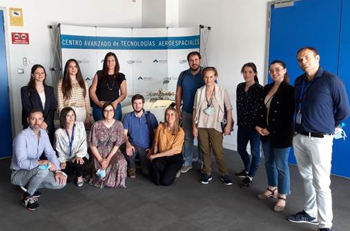 CATECTechCenter's tweet photo. ➡️Visita de @GALACTICA_EU, donde presentamos las tecnologías y principales proyectos de CATEC.
Workshop at CATEC of the @GALACTICA_EU consortium, where our technologies and main projects were presented. #Steph_EU @RedCerveraCELIA @RED5R #textile #advancedmanufacturing #aerospace https://t.co/1DPXBJjqE2