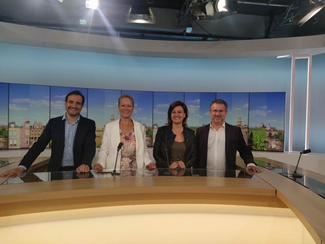 #dimpolca La #politique peut-elle encore faire rêver? Regards croisés de ⁦<a href="/ValerieAlas/">Valérie Alasluquetas</a>⁩ co-autrice «Les audacieux »des #ardennes #calmanlevy Emmanuel Echivard poète et plume d’Edouard Philippe ⁦<a href="/ODuperon/">olivier duperon</a>⁩ spécialiste des #territoires Dimanche 11h ⁦<a href="/France3CA/">France 3 Champagne-Ardenne</a>⁩