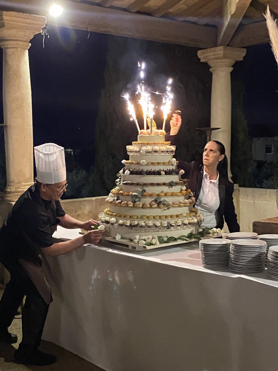 M2emarketing's tweet photo. Très belle soirée pour les 20 ans des #master #CEI et #MPI merci 🙏 @IAE_Montpellier 🎂cc @AlumnIAEMtp https://t.co/lXkaoqB4f0