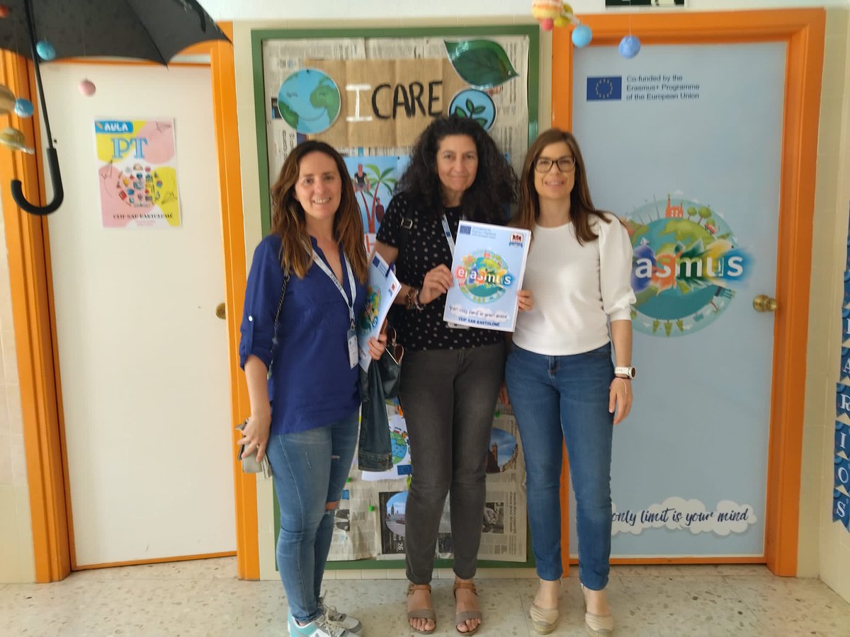 colesanba's tweet photo. #imoute . Visitas de docentes del CEIP RINCÓN DE BONANZA, CEIP LA MARINA Y CEIP VIRGEN DEL CARMEN DE COX. Aprendiendo del CEIP SAN BARTOLOMÉ. @esther_balaguer. https://t.co/gzMmcioF08