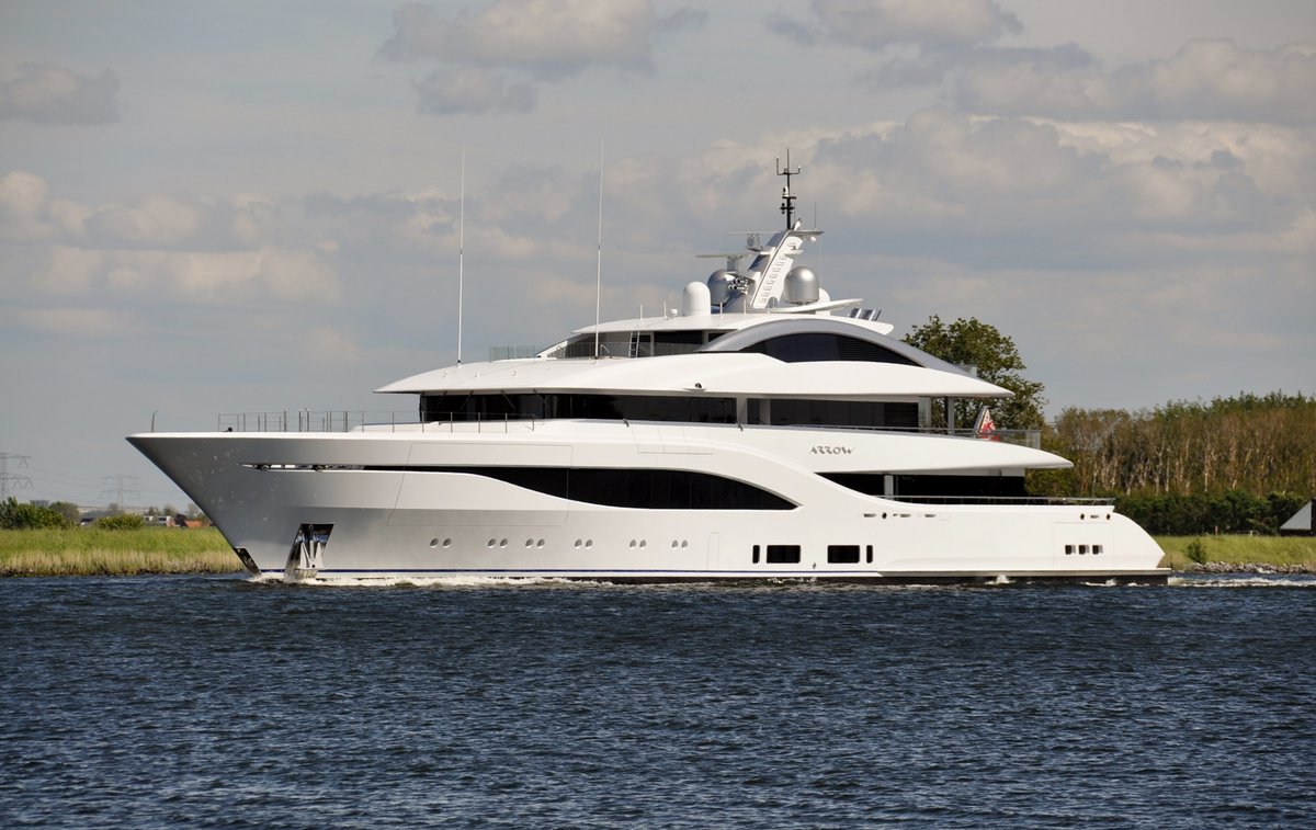 Dutchyachting's tweet photo. The 75m/ 246'1” Arrow, which returend to Holland on March the 9th to have some maintenance work done, left Amsterdam for Gibraltar last Thursday. Photo by Ruud Coster.

#Arrow #Superyacht #Megayacht #Amsterdam #Gibraltar #Feadship #RuudCoster https://t.co/ZdvM8c4pk0