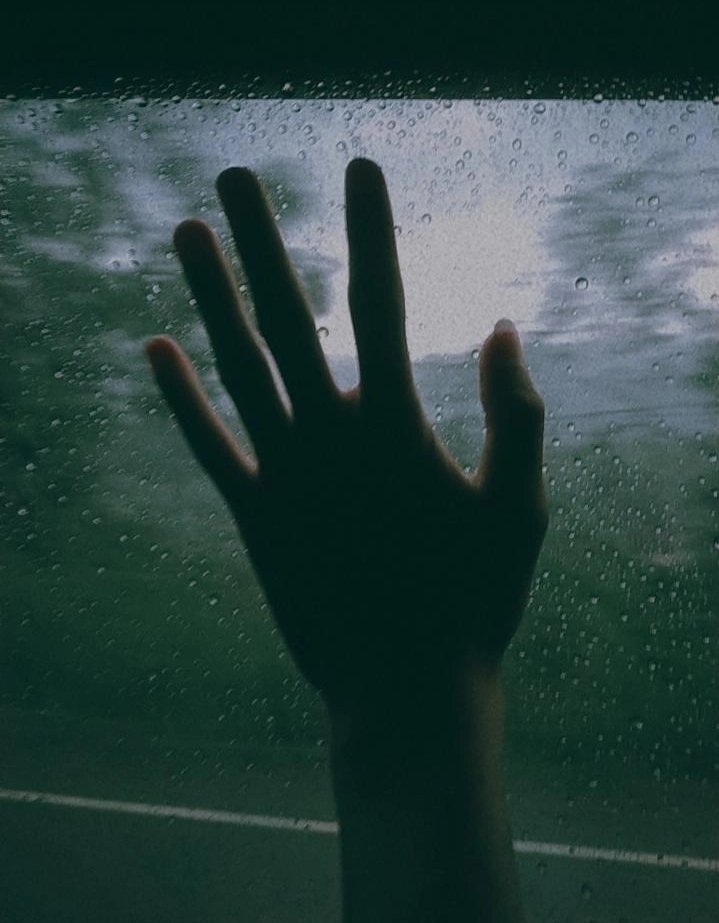 Sa_za4902's tweet photo. rainy season.🌧️
ฤดูที่ฉันเหงา แต่เป็นช่วงเวลาที่รู้สึกปลอดภัย https://t.co/lfpMuIRahS