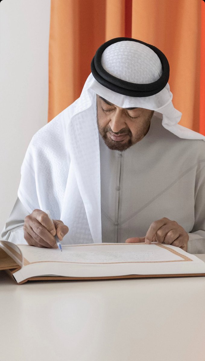 bu5alled's tweet photo. "نِعْم الخَلف للسَلف ريّس على الدُولة"
نبايعك سيدي على السمع والطاعة 🇦🇪 https://t.co/XHHl4a17jC