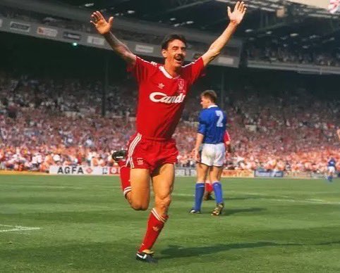 Ian_Rush9's tweet photo. We’re back @wembleystadium as we look to create history together @LFC #YNWA 

🔵 #EmiratesFACup  𝗠𝗔𝗧𝗖𝗛𝗗𝗔𝗬 🔴

#CHELIV https://t.co/nVRfeuGOqZ
