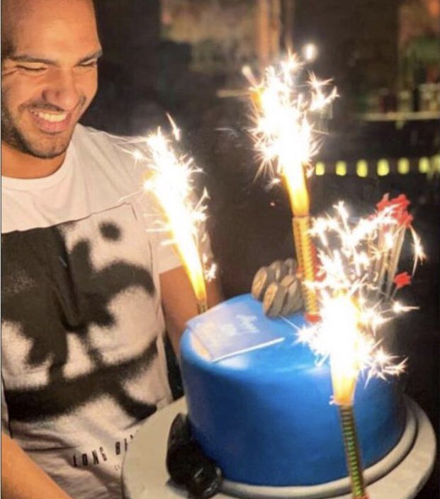FaresCharbella's tweet photo. Happy birthday zouzou.I hope you have a great day today and the year ahead is full of many blessings .

@josephattieh ♥️♥️

#yenaad_alayk
#JA #birthdayboy #seewt35 https://t.co/fDtNOrNpQb