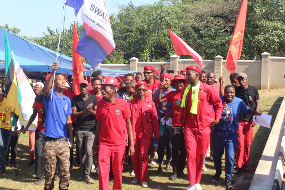 EffSwaSC's tweet photo. The EFF SSC and other political organisations at SNAT centre yesterday 
#JusticeForThabani https://t.co/Qy9yq7E0g8