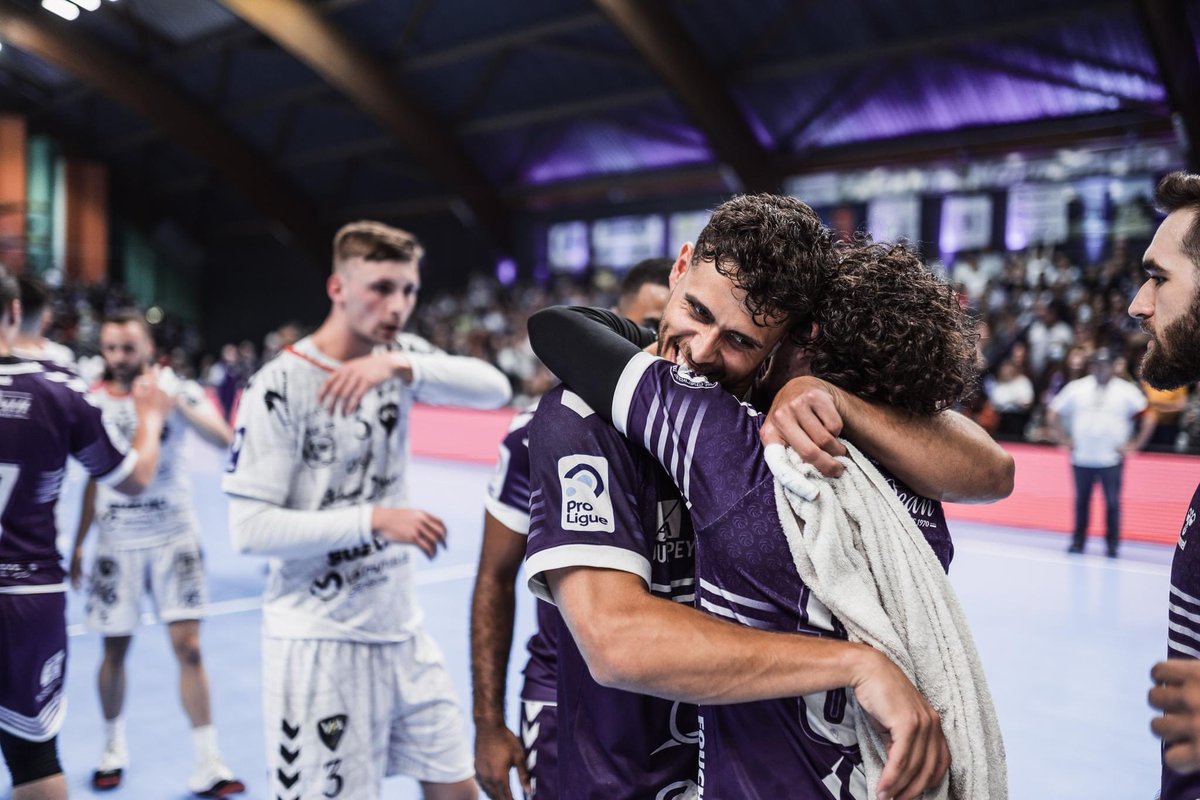 JSCherbourg's tweet photo. Retour en images 🆚 @VilleurbanneHA 

Aujourd’hui, on se fait un récap’ de la soirée d’hier 💜

📸 @Lfmd_Val https://t.co/RWJRF7m7tz