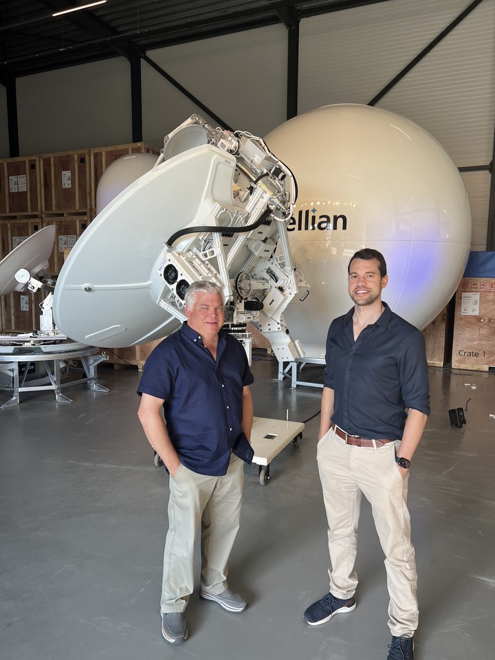 SatEliteComms tweet picture