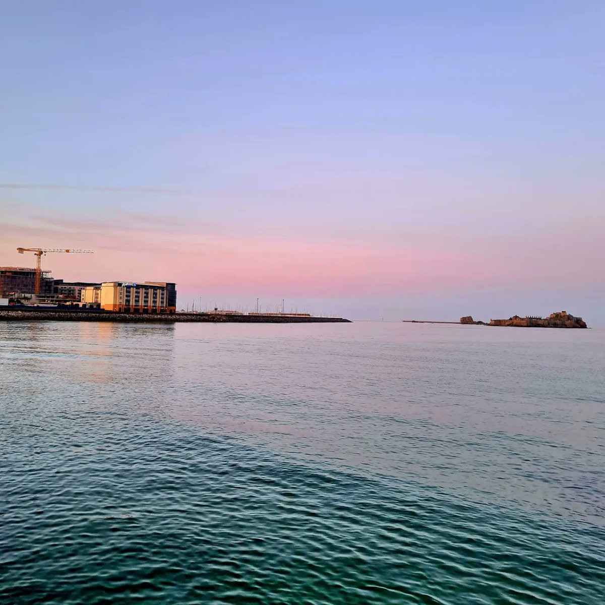 AM_odp's tweet photo. Happy National ODP day to all my fellow amazing ODP'S. It's such a privilege to do this job, especially here in Jersey with these beautiful views 💙 @kazzabadazza @o_rekina @Jemma94713074 @ChiefNurseJsy @GovJsyHCS @The_HCPC https://t.co/6IBgbzwvv8