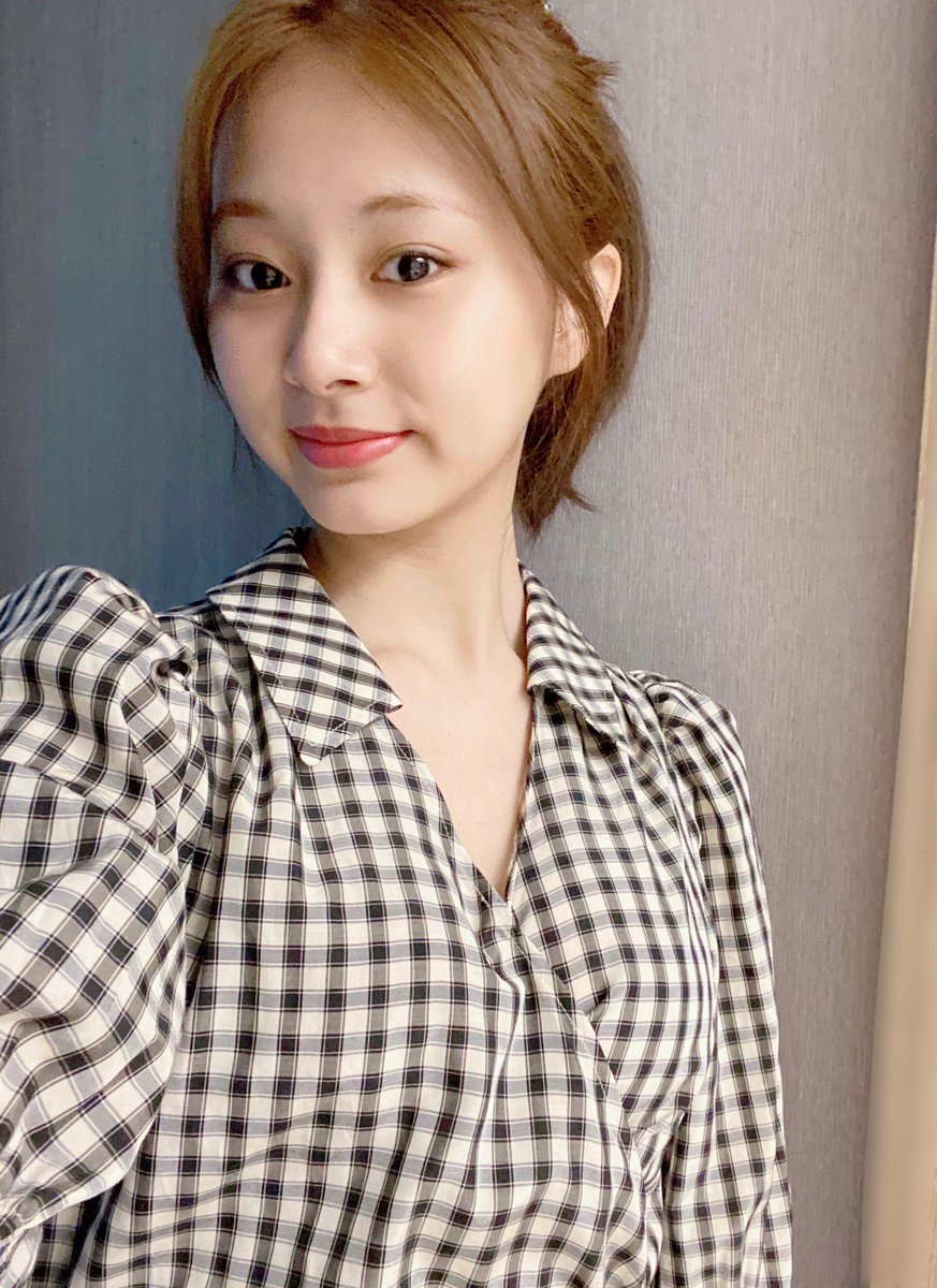 SEQUINZ 👑 YOUNGMI tweet media