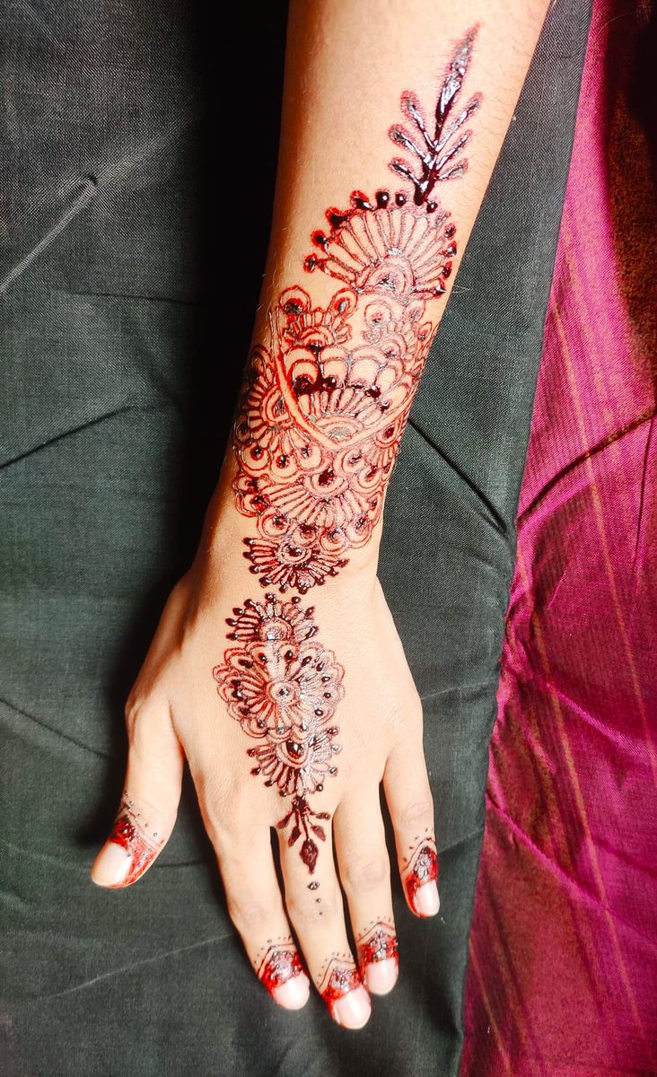 Art and design is something that comes from a creative sound mind
#covid19 #soyabeanoil #marketing #leadership #realestate #business
#hiring  #digitalmarketing 
#recrutement #uae #careers #art #finance #realestateagent #property #engineering #management #security #design #success