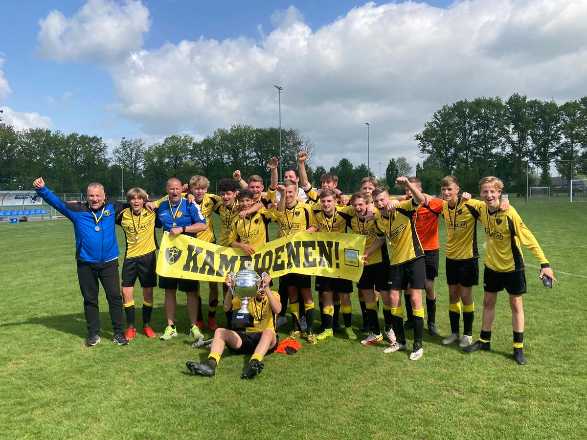 Alcides1907's tweet image. JO17-2 is #KAMPIOEN!!