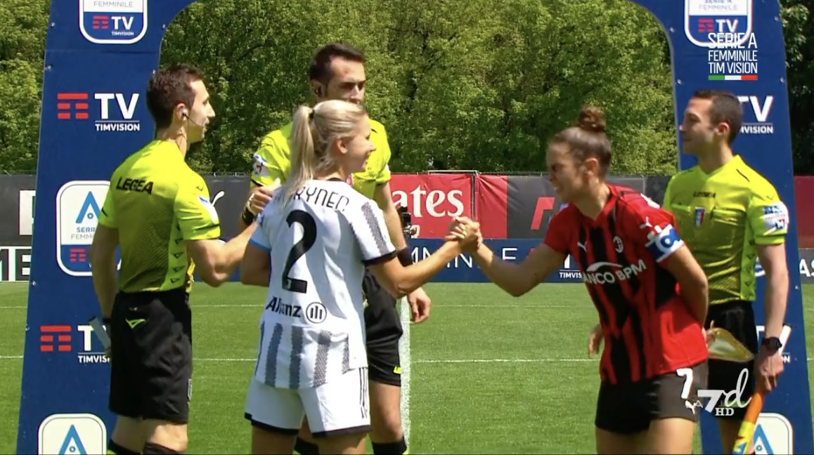 ON AIR | ⚽️ | #MilanJuventus

Seguila su La7d - Canale 29 

#La7calcio #SerieAFemminile #MilanJuve
