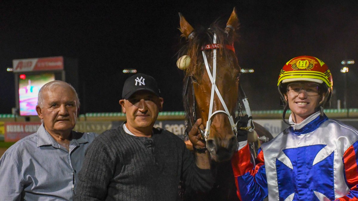 ClubMenangle's tweet image. Harry Stamper NZ takes out the Group One @SchweppesAus NSW Trotters Derby for the Victorian combination of Joe Pace and @jimmmyherb. 

Congratulations to all connections.👏

@HRNSW_Harness @TheTrotsComAu