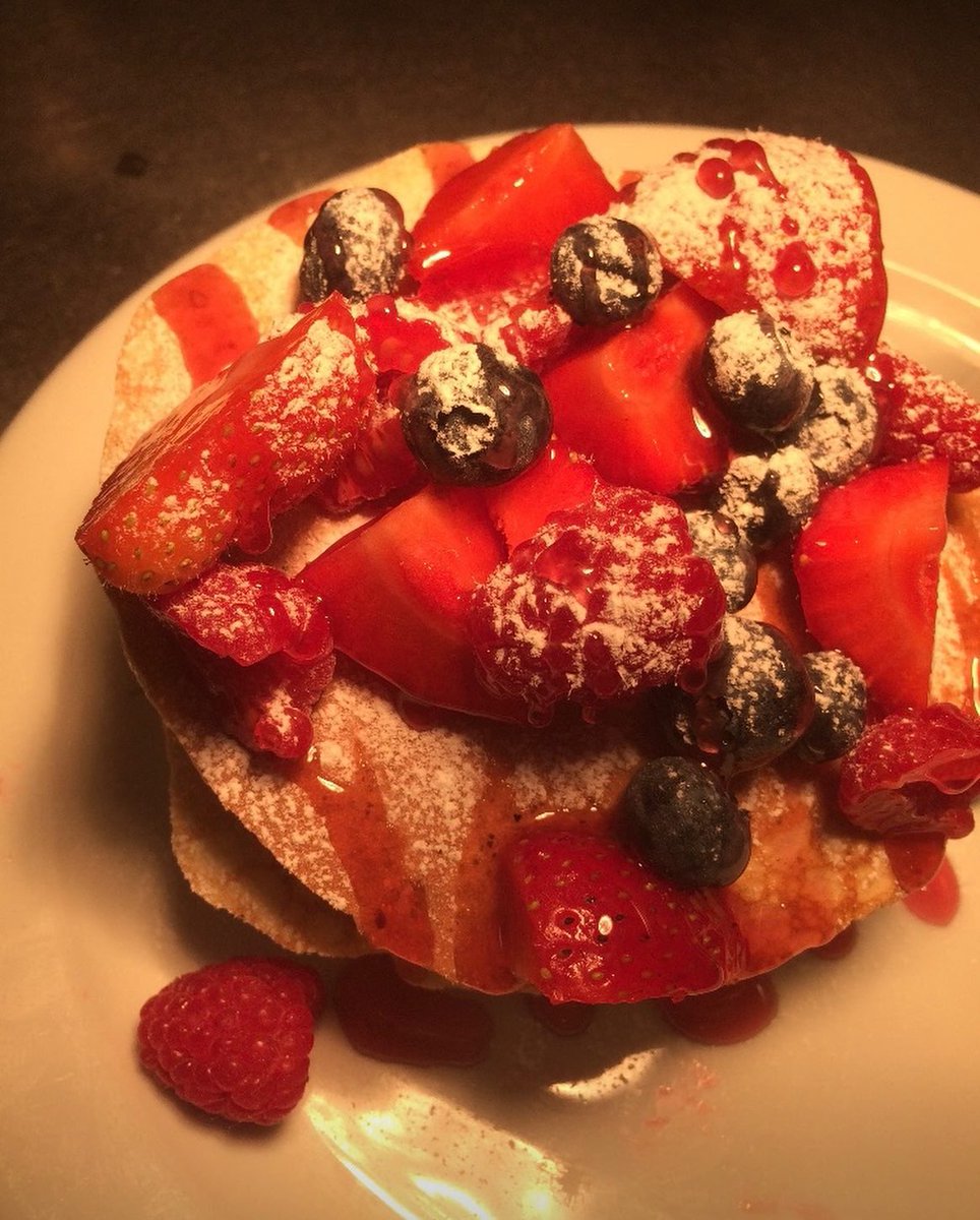 Little Red Rooster tweet media