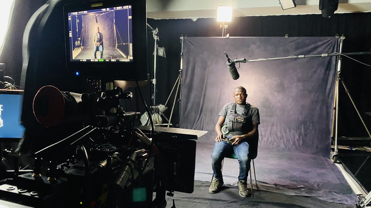 swartblack's tweet photo. We doing it this morning once again. Beautiful set this I love what I do. @SwartOriProd https://t.co/PkdnAAGi4a