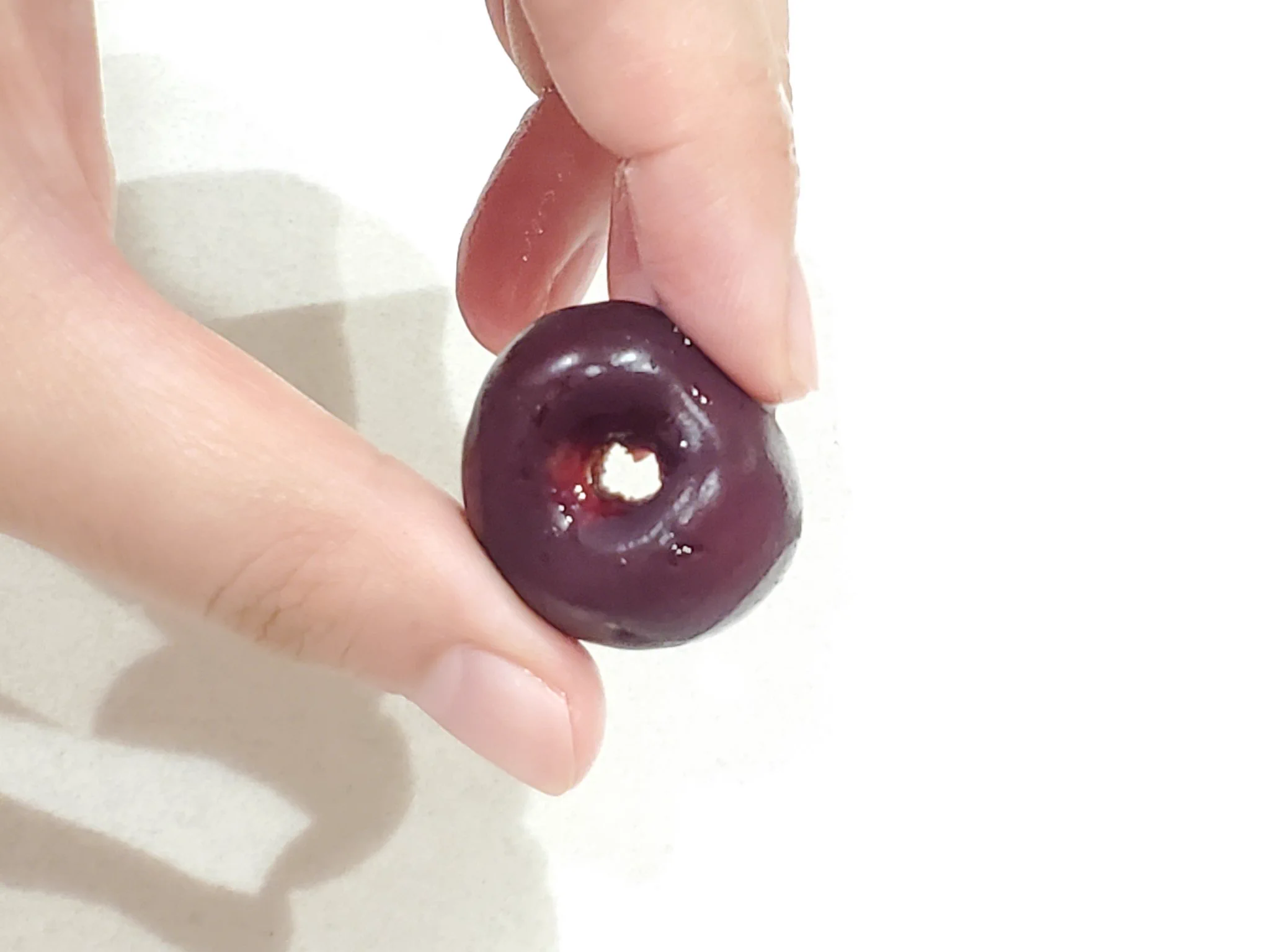 凄くお手軽に出来そう！チェリーの種を簡単に取る方法！