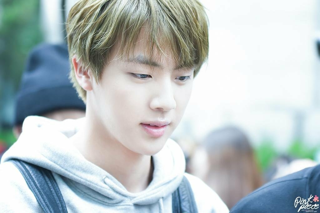 JINweloveu3000's tweet photo. ◽️150515 뮤직뱅크 재출근 
-
#JIN @BTS_twt #방탄소년단진 #btsjin #jinweloveu3000 #BTS #ジン https://t.co/PQSz2UG8Wq