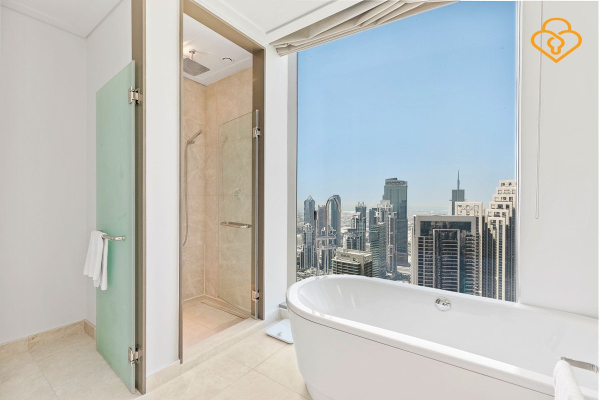 keyspleasedubai's tweet photo. Stay Fabulous at our penthouse in #downtowndubai with amazing views of #burjkhalifa https://t.co/zXlgR70PaW #dubailife #dubailifestyle #dubaiinstagram #airbnbsuperhost #dubai🇦🇪 #uae🇦🇪 #operagrand #grandsignaturersidences #illprimo #emaar #dubailuxury #shorttermrentals #Airbnb https://t.co/4ytgorMn5Y
