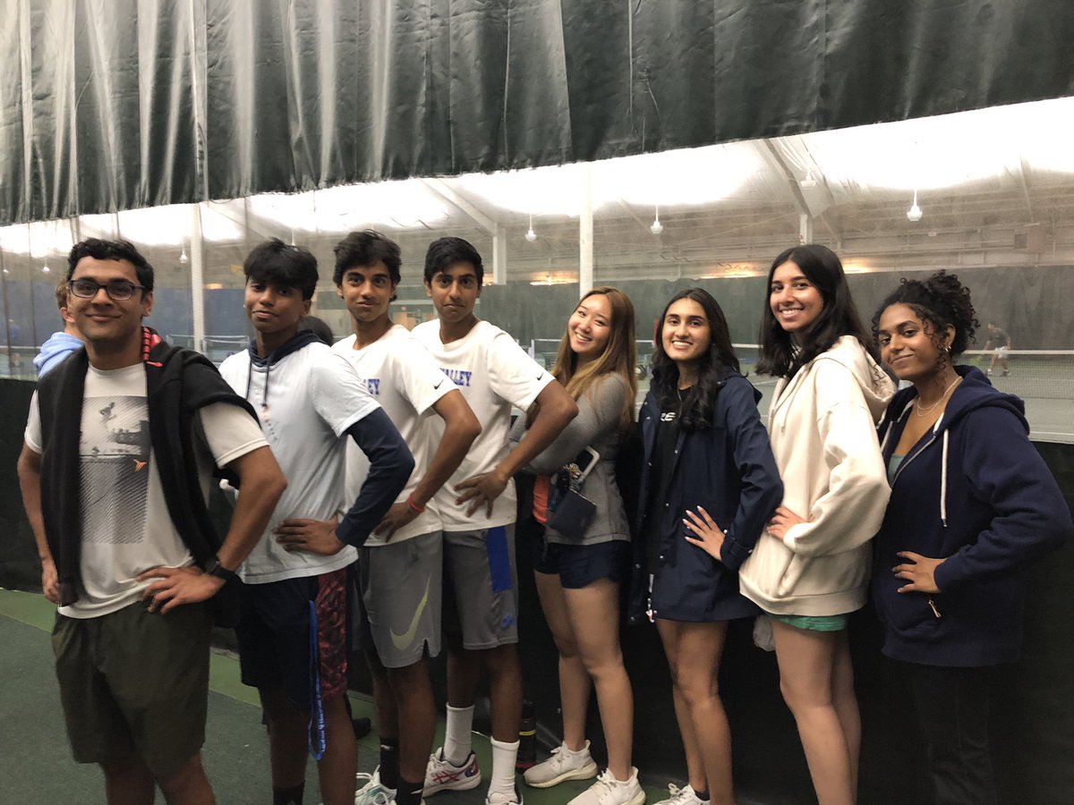 Yesterday, our wild ride of a season ended, something that is always sad, but you had many MORE wins than losses! 
The bond that is GV Tennis is fun, fashion forward (obvi!!!) and has always been special. Hats off to your successes &amp; thank you for all the laughs. Enjoy the prom!