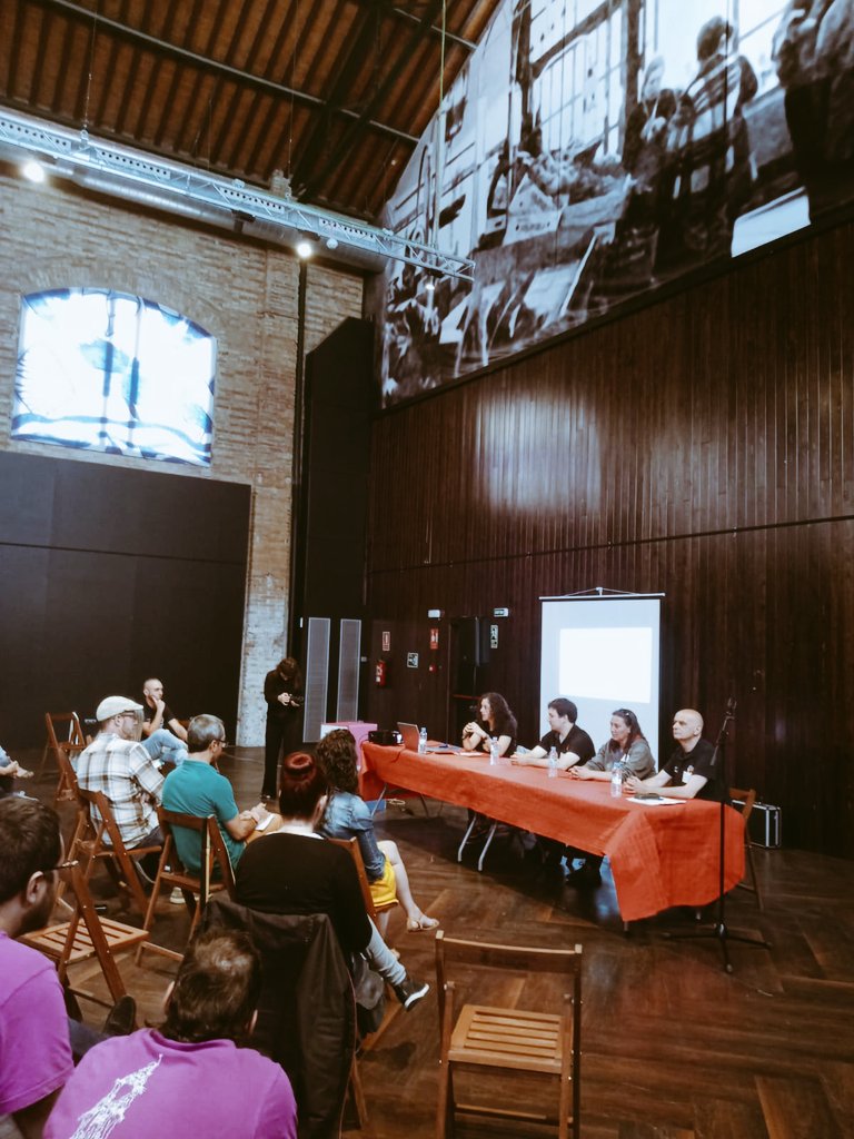 CastellsCat's tweet photo. Fins aquí la primera part de la #JornadaGestióCastells22 que acull la @jovedesitges.

Un plaer escoltar l'experiència de @CDTerrassa, @CastLesRoquetes i @capgrossos i especialment el testimoni del Karim.

"Aprenem molt més del que fem que del que diem." 

#SomExemple #castells https://t.co/VIZhZN7HL6