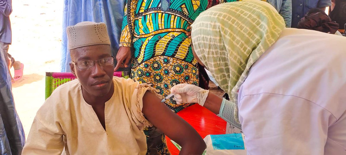 IsmaelYattara24's tweet photo. #Tombouctou
#COVID19
"Nous apprenons l'apparition de nouvelles variantes de #Covid19. Nous vous invitons par conséquence à vous faire vacciner dans les aires de santé de Tombouctou.
@USAIDMali
@USAID
#MIRH
#MEMENTUM
#USAID
#JohnsonJohnson
#CSRéf_Tombouctou https://t.co/GAXITz78m7