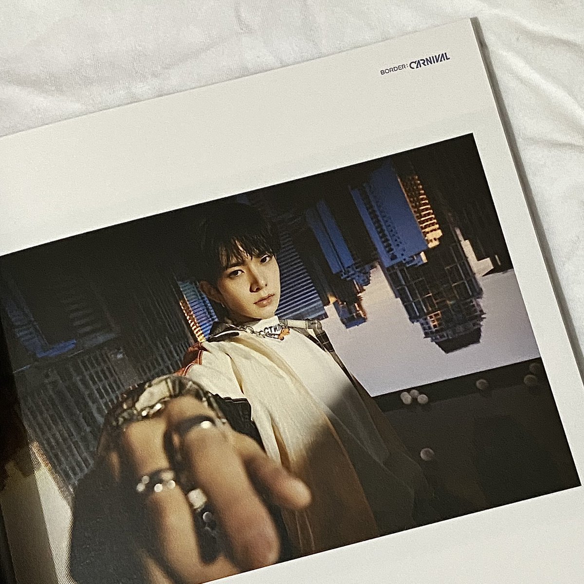ehrkaw's tweet photo. ʚ₍ᐢ. .ᐢ₎ɞ . . . #erimails 🪡💭

— hee and the albums finally arrived! thank you @jakescart__ for letting me adopt them and for the smooth transaction! 

#jakescart_proof https://t.co/2fXYz586bZ
