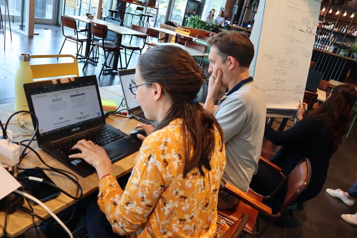 NoCodeforGood tweet media