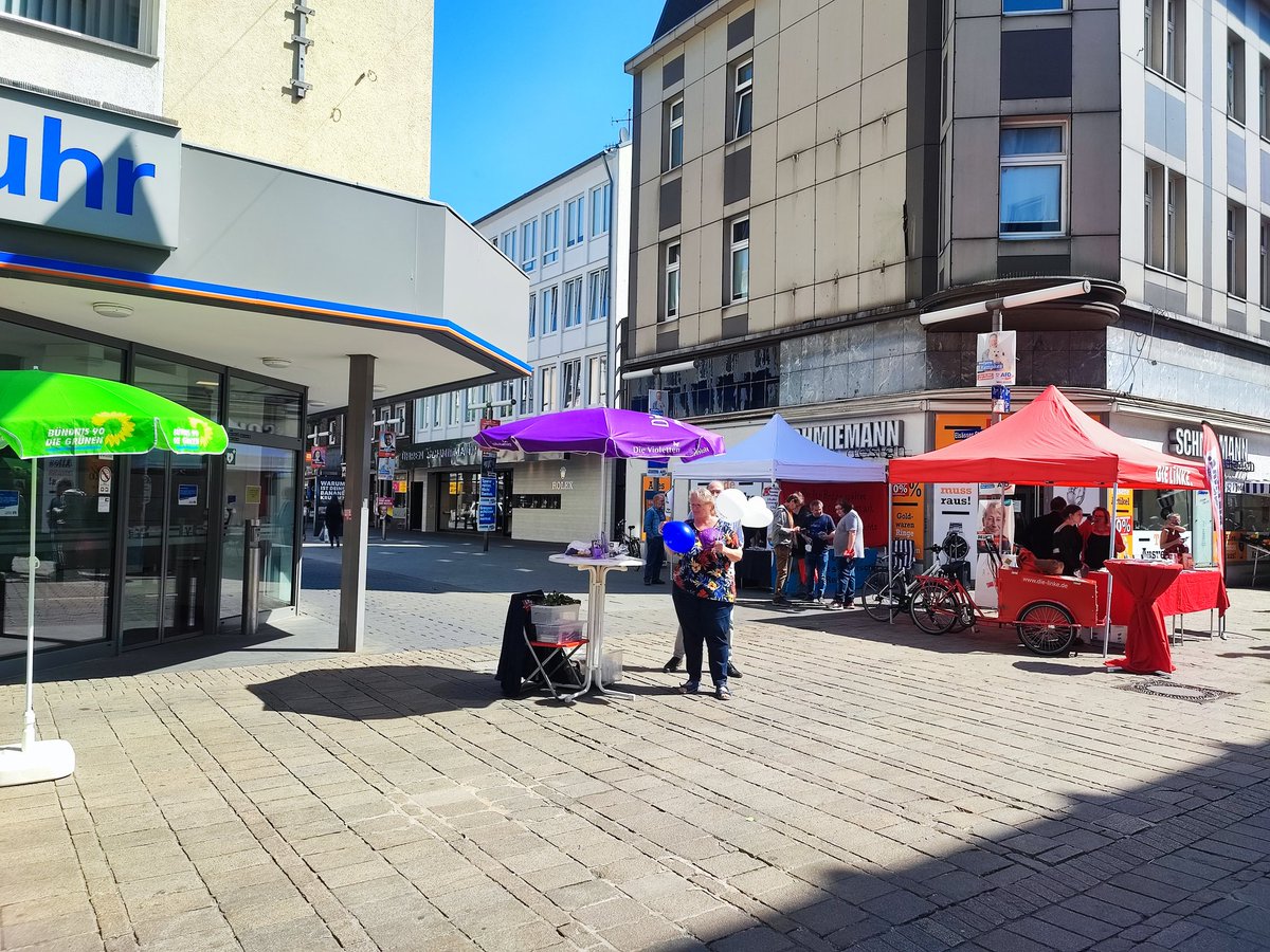 Endspurt beim Straßenwahlkampf zur Landtagswahl auf der Marktstraße.