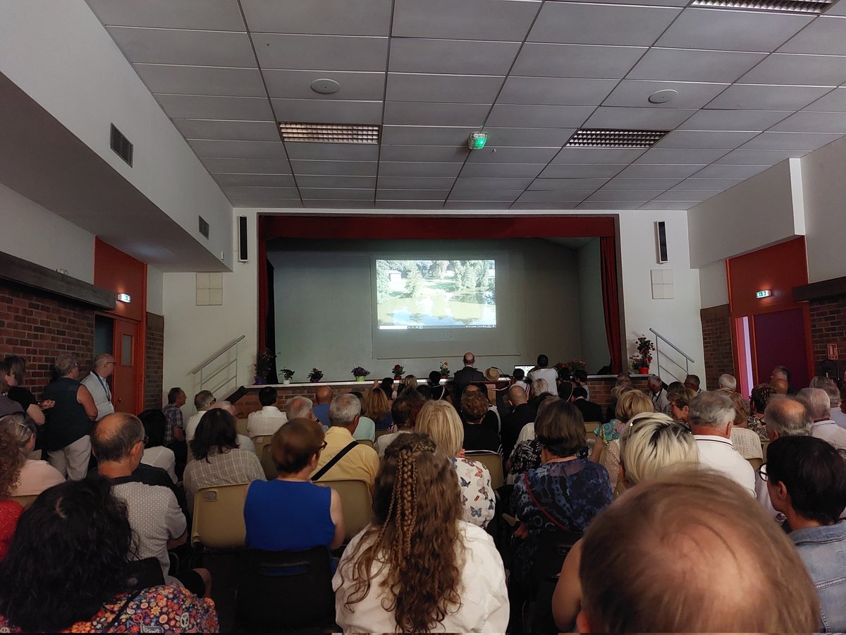 MaximeMeyer01's tweet photo. Le samedi des Misellans et la présentation des projets en cours dans mon village s'est transformé en meeting électoral avec la présence de 3 candidats LR aux législatives. Je regrette qu'on utilise nos fêtes de village pour faire campagne de manière détournée.
On mérite mieux... https://t.co/j5oe1FLFlu