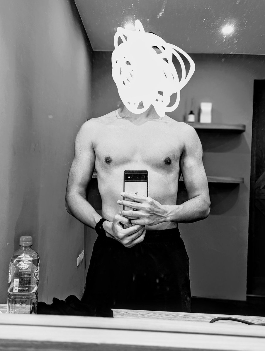 來發發身材照好了
更新一下

#健身 #體態？