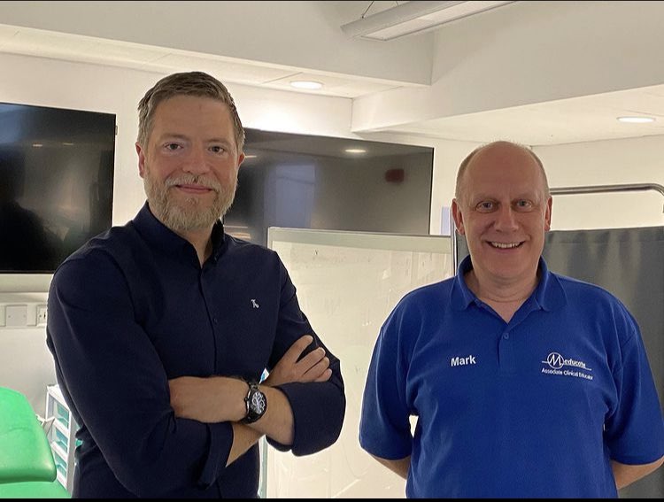 Meducate2's tweet photo. …and let’s not forget the work our senior ACE @ReynoldsMD was doing @wlv_uni with @PeteGorman4 this week. Flying the flag for @Meducate2 and 2nd yearPhysician Associate students. #associateclinicaleducators #physicianassociatestudents #meducateacademy https://t.co/p5FvWICe0B