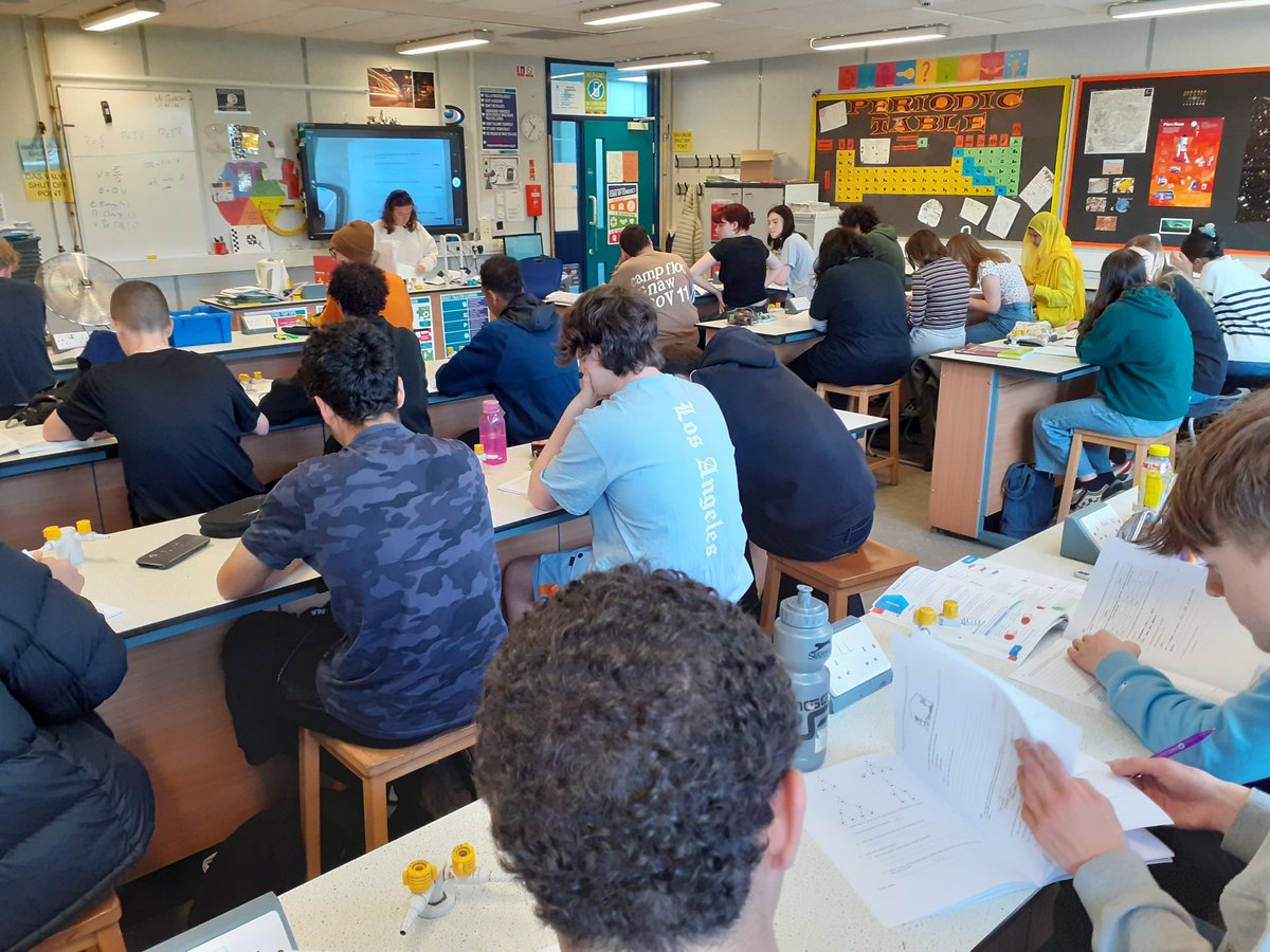 PBanger1's tweet photo. @chorltonhigh 5 rooms full this morning just like this one. Thanks to our superb staff for going above and beyond again and again.❤ https://t.co/jpC0Xl5022