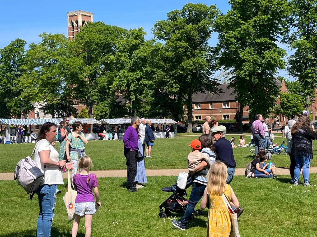 NHS_CWICB's tweet photo. CCG are in full swing at The Royal Pumps garden in Leamington. Raising awareness about type 2 diabetes and how to access local support services, such as; DESMOND https://t.co/gD2mrxAEf2 - come and visit us if youโre nearby! #WellbeingForLife @CWPT_NHS @DiabetesUK @CWPT_IAPT https://t.co/tR1YTaxkx9