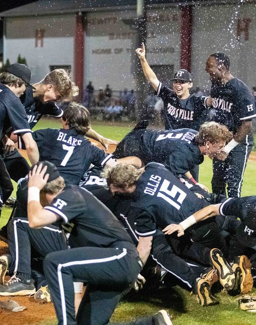 hewitt_baseball's tweet photo. WHAT A NIGHT!  Varsity sweeps Vestavia 4-0 &amp; 8-2 in the 7A Semifinals. @HTHS_dogpound YOU ARE THE BEST!  TRUSSVILLE SHOWED UP AND SHOWED OUT!!  BEST CROWD EVER!! 
We will play for the 7A State Championship next weekend!  #theHTprocess https://t.co/aS5i5XXc2v