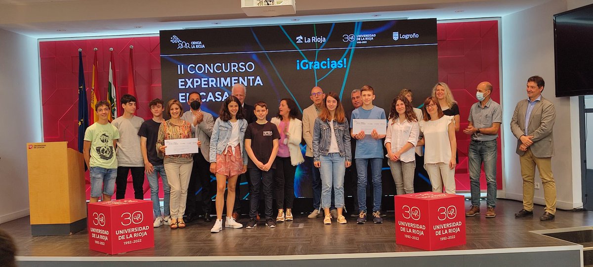AytoLogrono's tweet photo. 🔬👧🏻| Esta mañana se han entregado los premios del II Concurso #ExperimentaEnCasa, donde pequeños y mayores han participado grabando en vídeo sus experimentos más creativos, divertidos y originales de diferentes áreas científicas. 

¡Enhorabuena! https://t.co/BWLGqnl4bi