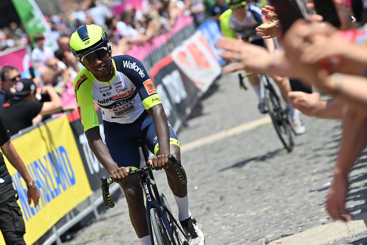 giroditalia's tweet photo. RT if you think that @GrmayeBiniam 🇪🇷 will win the Stage!

#Giro https://t.co/qpBCCqOblY